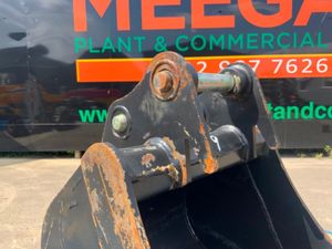 UNUSED 18" RHINOX BUCKET......35mm PINS.......209w - Image 3