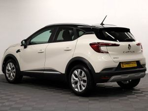 Renault Captur TCe Iconic - Image 4