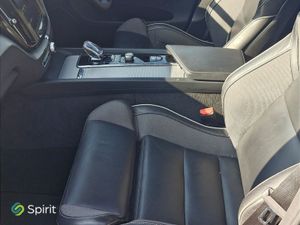 Volvo XC60 T6 Plug In Hybrid Awd  Plus (black Edi - Image 4