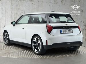 MINI HATCH Cooper SE - Image 2