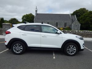 2017 Hyundai Tucson Executive CVRT 09/25 Low kms - Image 2
