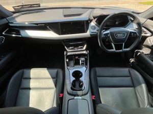Audi e-tron GT quattro 20  Wheels Sunroof 93 KWH - Image 2