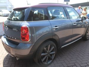MINI COOPER 2.0D COUNTRMAN MAYFAIR EDITION AUTO - Image 4