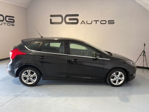 Ford Focus 1.6 Tdci Zetec Econetic 105PS 5DR - Image 2