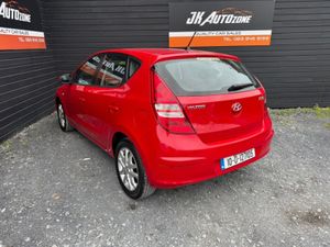 Hyundai i30 1.6 Comfort 5DR - Image 4