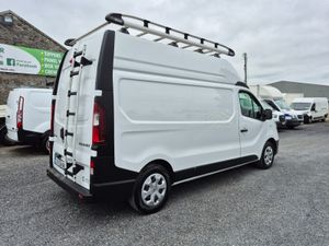 RENAULT TRAFIC INCLUDES VAT - Image 4