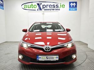 Toyota Auris 1.2t Luna Reversing Camera - Image 3