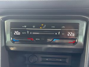 Volkswagen Tiguan 2021 2.0 tdi - Image 3
