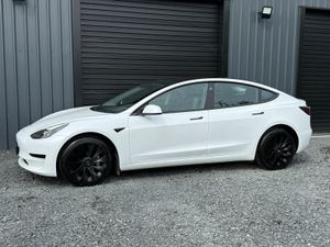 Tesla Model 3 2022 - Image 3