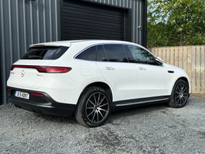 211 Mercedes EQC 400 Amg Line 4 Matic - Image 3