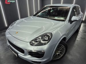 Porsche Cayenne Platinum ED S Ehyb - Image 4