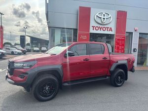 Toyota HiLux Mar 2025 Toyota Hilux 2.8 D-4d GR Sp - Image 3