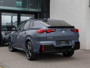 BMW iX2 Edrive20 - Image 2