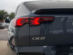 BMW iX2 Edrive20 - Image 4