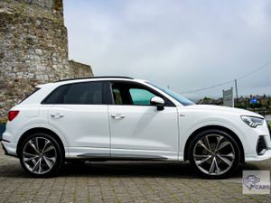 Audi Q3 S line - Image 4
