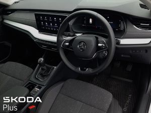Skoda Octavia  estate  Style Model 2.0tdi 115HP - Image 4