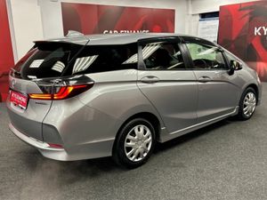 Honda Shuttle 1.5 HYBRID AUTOMATIC - REVERSE CAMER - Image 4