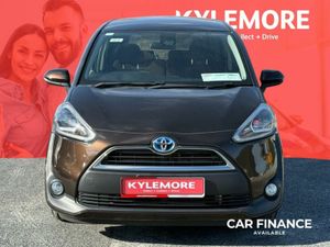 Toyota Sienta 1.5 HYBRID MPV - REVERSE CAMERA/PARK - Image 3