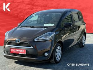 Toyota Sienta 1.5 HYBRID MPV - REVERSE CAMERA/PARK - Image 4