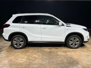 Suzuki Vitara 1.4 BOOSTERJET HYBRID 5DR - UPGRADED - Image 3