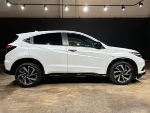 Honda Vezel 1.5 HYBRID AUTOMATIC - RS EDITION - HA - Image 3