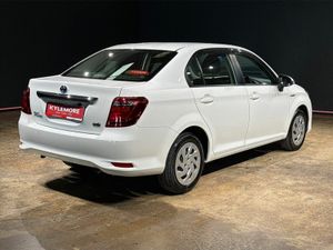 Toyota Corolla HYBRID AXIO MODEL - PUSHSTART - REV - Image 4