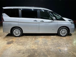 Nissan Serena 2.0 HYBRID S - AUTOMATIC - Image 3