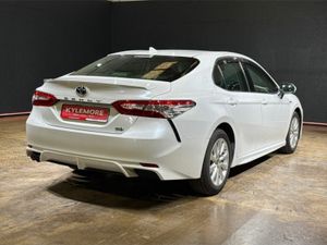 Toyota Camry 2.5 HYBRID AUTOMATIC - FULL BLACK LEA - Image 4