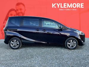Toyota Sienta 1.5 HYBRID 7 SEATER - HALF LEATHER - - Image 3