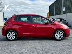 Peugeot 208 1.2 AUTOMATIC - Image 2