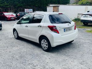 Toyota Vitz 2016 53K Miles Push start immobiliser - Image 4
