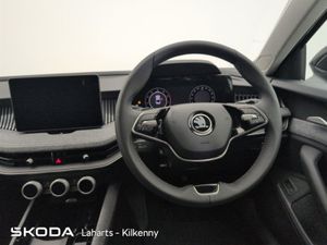 Skoda Superb Selection 1.5tsi 150HP DSG - Image 3