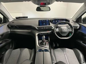 Peugeot 5008 Allure 1.2 Puretech 130BHP - Reversi - Image 4