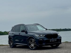 2021 BMW X5 G05 XDRIVE 45E PETROL HYBRID M SPORT - Image 2
