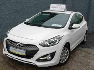 HYUNDAI i30 VAN-CVRT&TAX - Image 4