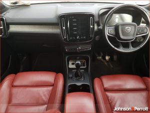 Volvo XC40 T3 156bhp Inscription (rear Camera / H - Image 2