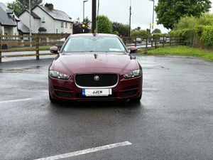 STUNNING 2016 AUTOMATIC JAGUAR XE - Image 2