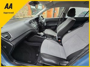 Hyundai i20 Deluxe 5DR - Image 3