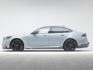 BMW M5 M5 4.4 Phev 727HP - Image 4