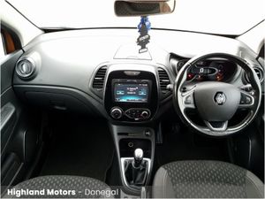 Renault Captur dCi 90 Dynamique NAV - Image 2