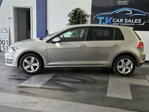 17 VOLKSWAGEN GOLF TRENDLINE PLUS - Image 4