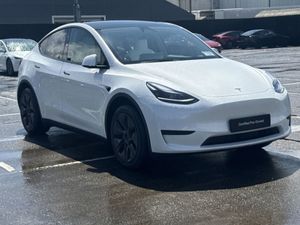 Tesla Model Y Long Range Rear Wheel Drive - Image 4