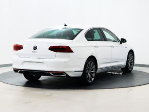*6* 2021 Volkswagen Passat 1.4 gte advance - Image 4