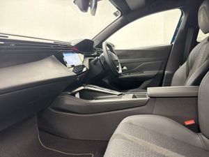 Peugeot 408 1.2 Hybrid Auto  gt - Image 4