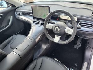 Smart #1  1 Hx11 Launch Edition Auto  (panoramic - Image 2