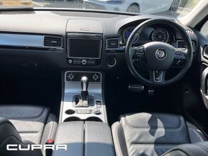 Volkswagen Touareg R Line 3.0tdi 262HP 4motion--l - Image 3