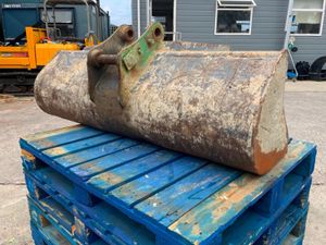 60" STRICKLAND GRADING BUCKET...45mm PINS..689-2 - Image 4