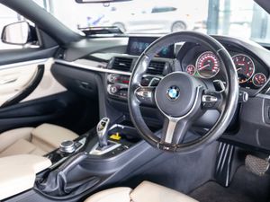 BMW 4-Series 420D Z4BH 2DR AUTO - Image 4