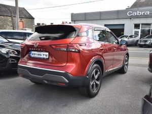 Nissan QASHQAI SV Premium 1.3 Mild Hybrid. 1 Owner - Image 2