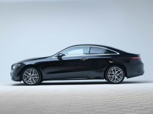 Mercedes-Benz E-Class E220 D AMG Line Premium - Image 4